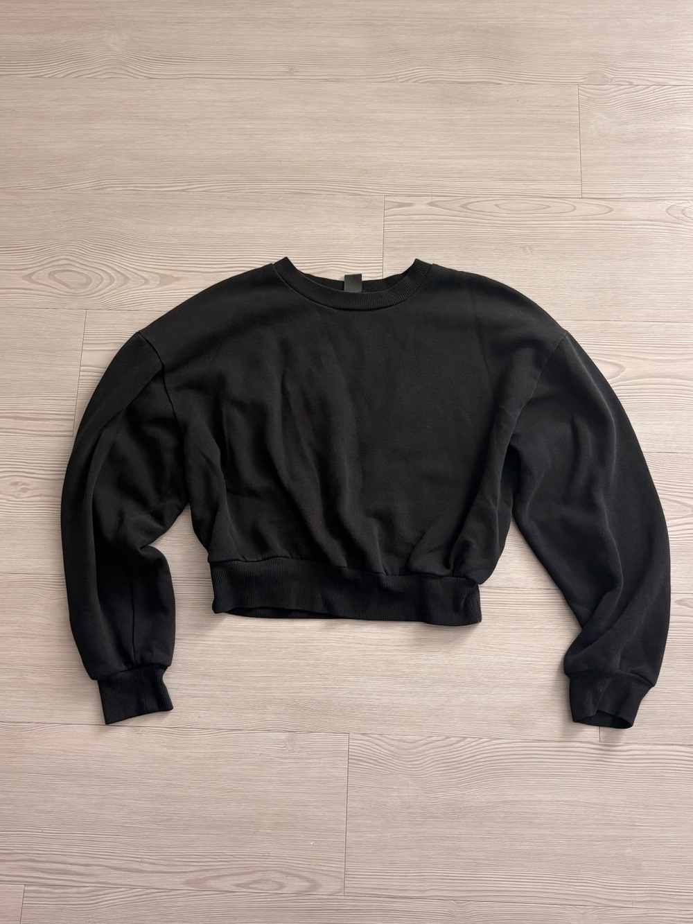 Wild Fable Black Cropped Pullover Sweatshirt